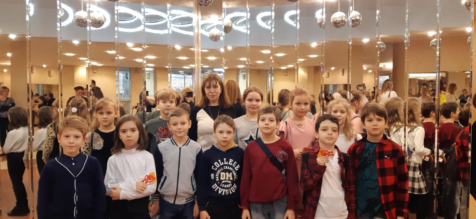 ЗАРЯДИЛИСЬ НА ВСЕ КАНИКУЛЫ