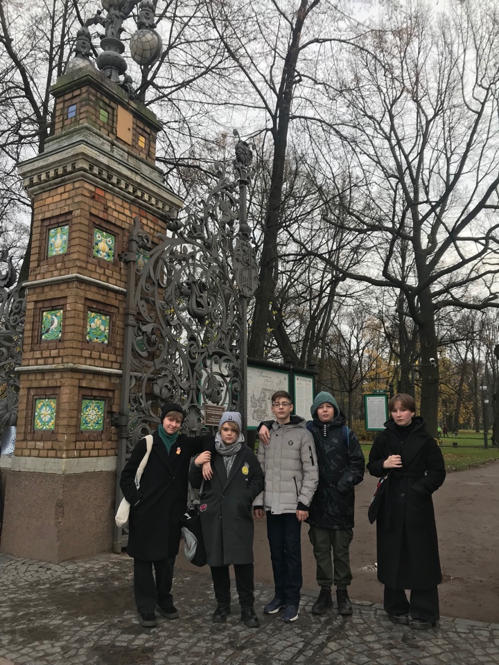 ВЕРНУЛИСЬ СЫТЫЕ И ДОВОЛЬНЫЕ