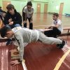 ТЕСТ НА ГИБКОСТЬ, ОТЖИМАНИЯ И ПОДТЯГИВАНИЯ