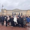 В ЗАЛАХ МУЗЕЯ И НА ПЛОЩАДИ ИСКУССТВ