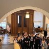 В ЗАЛАХ МУЗЕЯ И НА ПЛОЩАДИ ИСКУССТВ