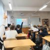 «УВЛЕКАЮСЬ» И «ПОНИМАЮ СЕБЯ»