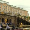 В ПЕТЕРГОФЕ ПРОШЕЛ БАЛ